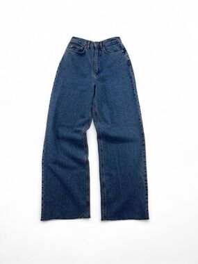 Women’s KHY by Kylie Jenner Classic High Rise Wide Leg Jeans Light Wash Blue 25”